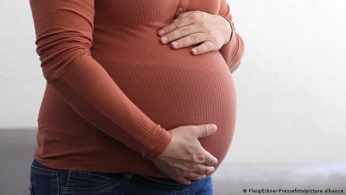 Mijëra gra shtatzëna ruse shkojnë për të lindur në Argjentinë