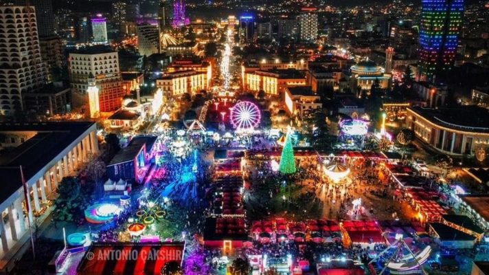 Zbulohen surprizat e natës së ndërrimit të viteve në Tiranë; Seferi: “Në kryeqytet vetëm do festohet”