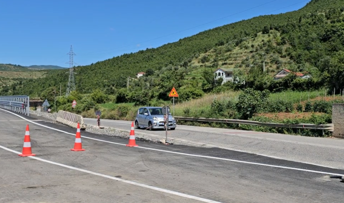 ARRSH njofton bllokimin e rrugës Elbasan-Librazhd, shkak punimet
