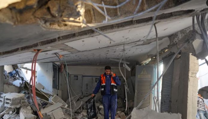 Izraeli shton bombardimet në Rafah
